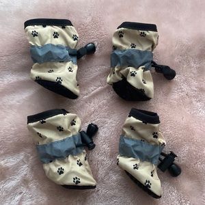 Pet Shoes